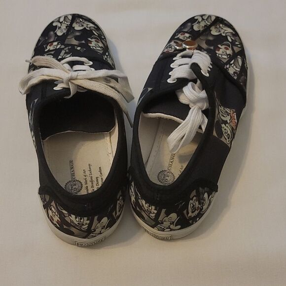 The Bradford exchange Mikey and Minnie Sneakers size 9 - Picture 3 of 9